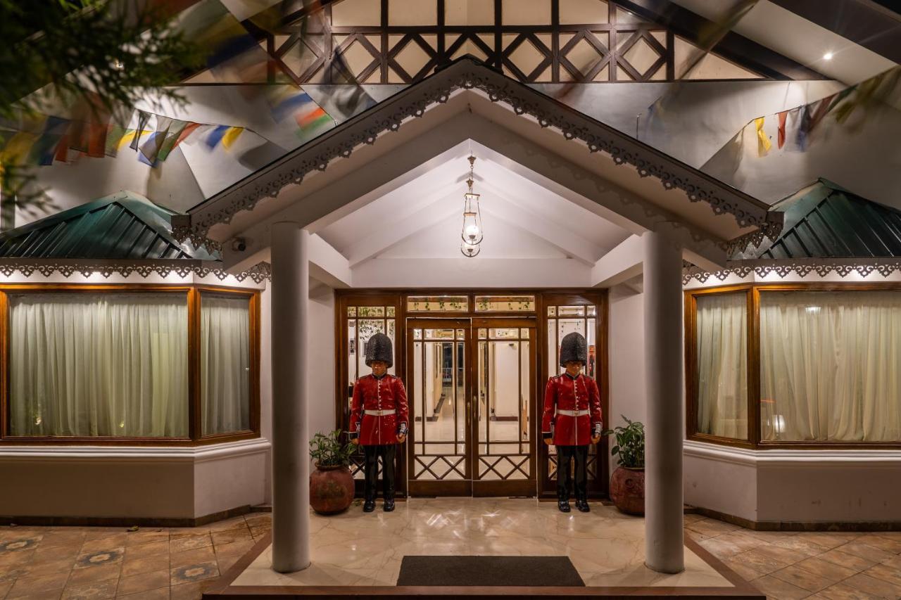 Summit Lillium Hotel & Spa Калимпонг Екстериор снимка