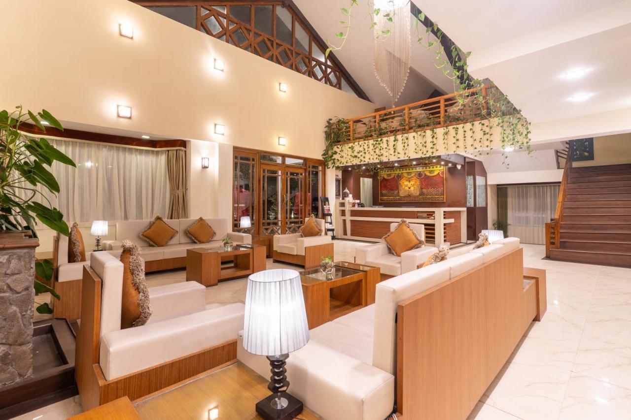Summit Lillium Hotel & Spa Калимпонг Екстериор снимка