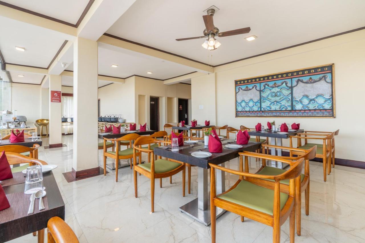 Summit Lillium Hotel & Spa Калимпонг Екстериор снимка