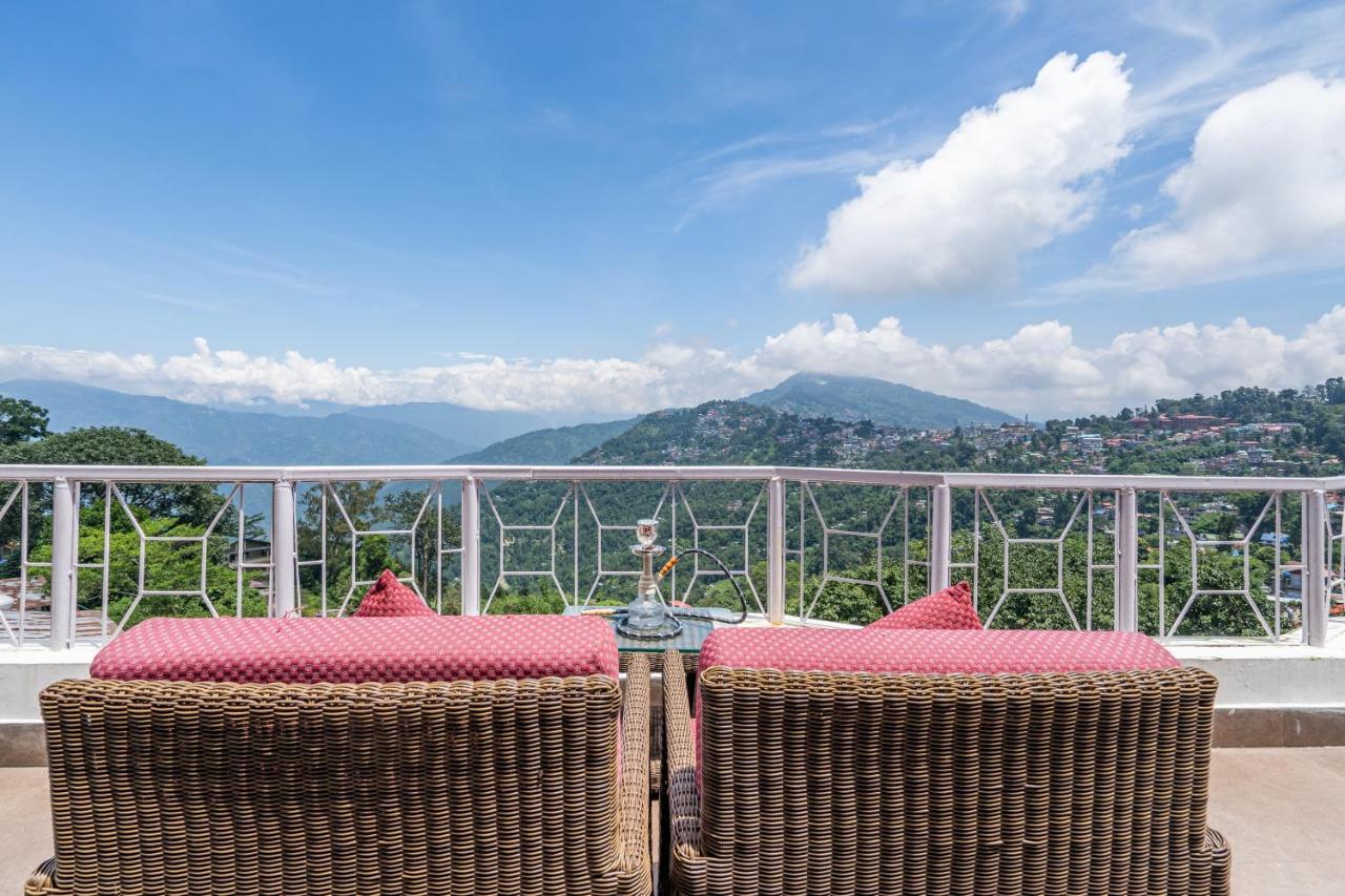 Summit Lillium Hotel & Spa Калимпонг Екстериор снимка