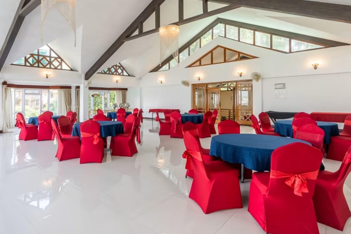 Summit Lillium Hotel & Spa Калимпонг Екстериор снимка